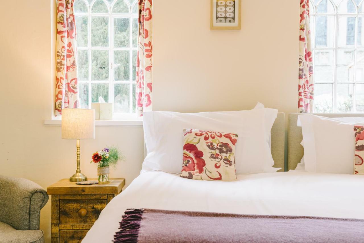 The Coach House Hotel บิช็อปส์คาสเซิล ภายนอก รูปภาพ