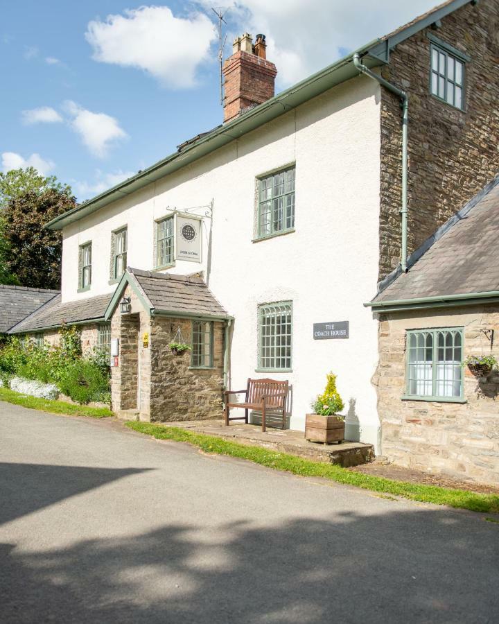 The Coach House Hotel บิช็อปส์คาสเซิล ภายนอก รูปภาพ